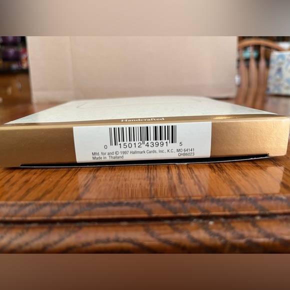 Hallmark Ornament Display Stand - Picture 7 of 11